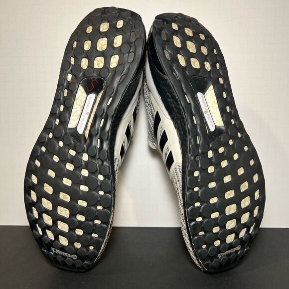 Mens ADIDAS Ultra Boost 4.0 DNA Oreo Athletic Shoes / Size 12 - Picture 7 of 9